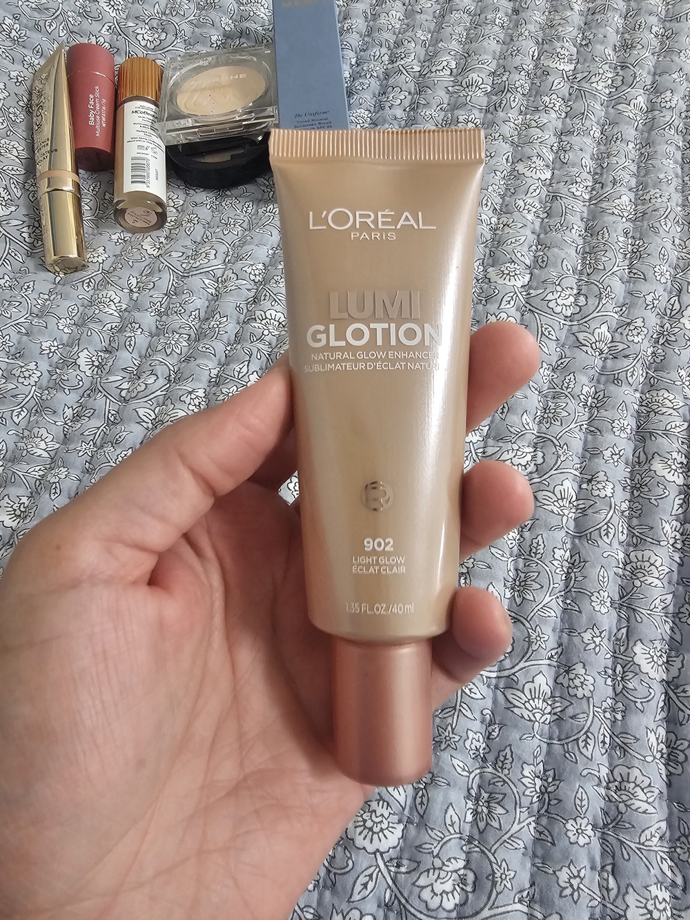 Lumi Glotion Natural Glow Enhancer - Light Glow (902)